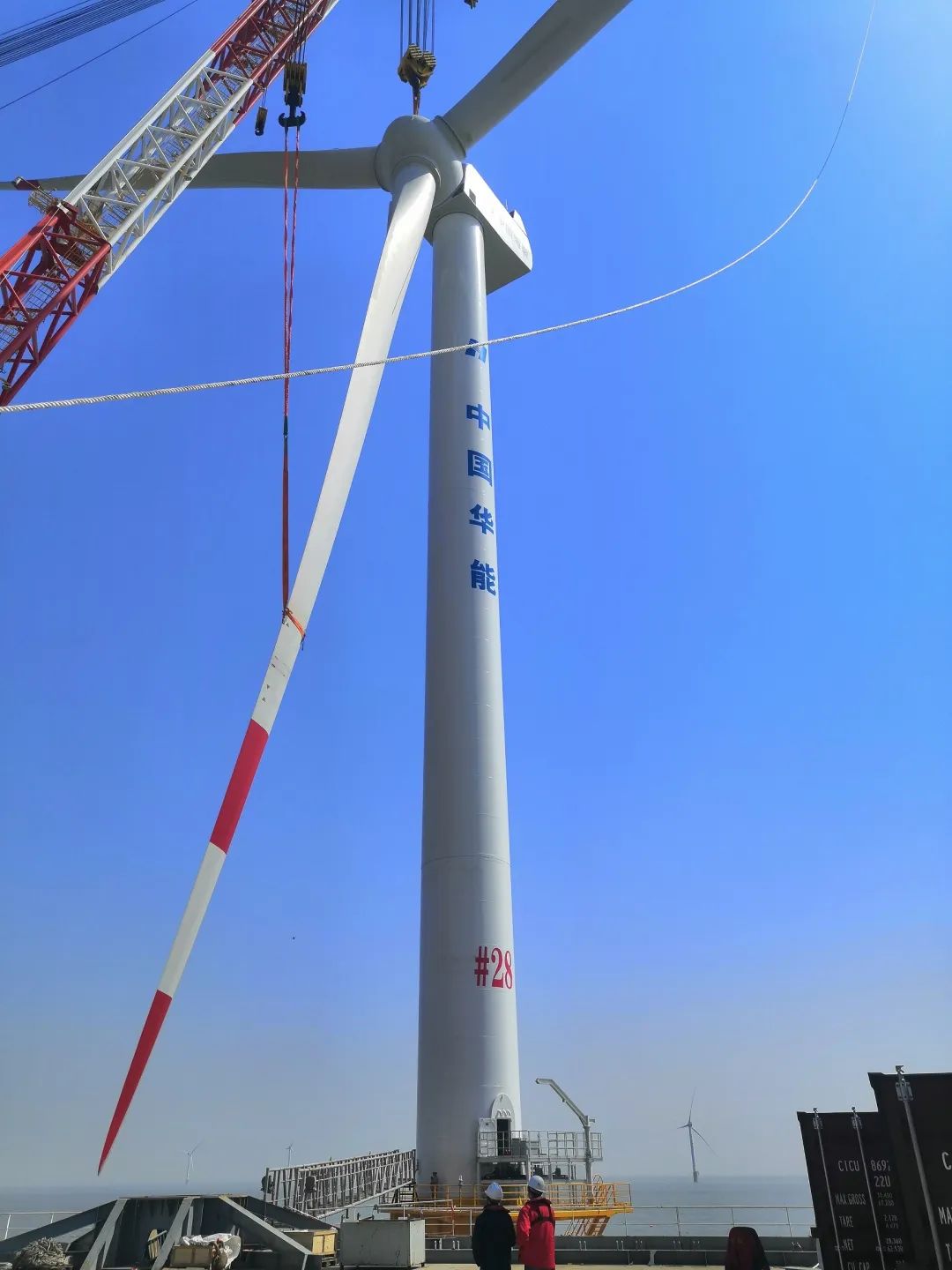 盛東如東海上風電項目復工后首臺風機安裝完成_施工
